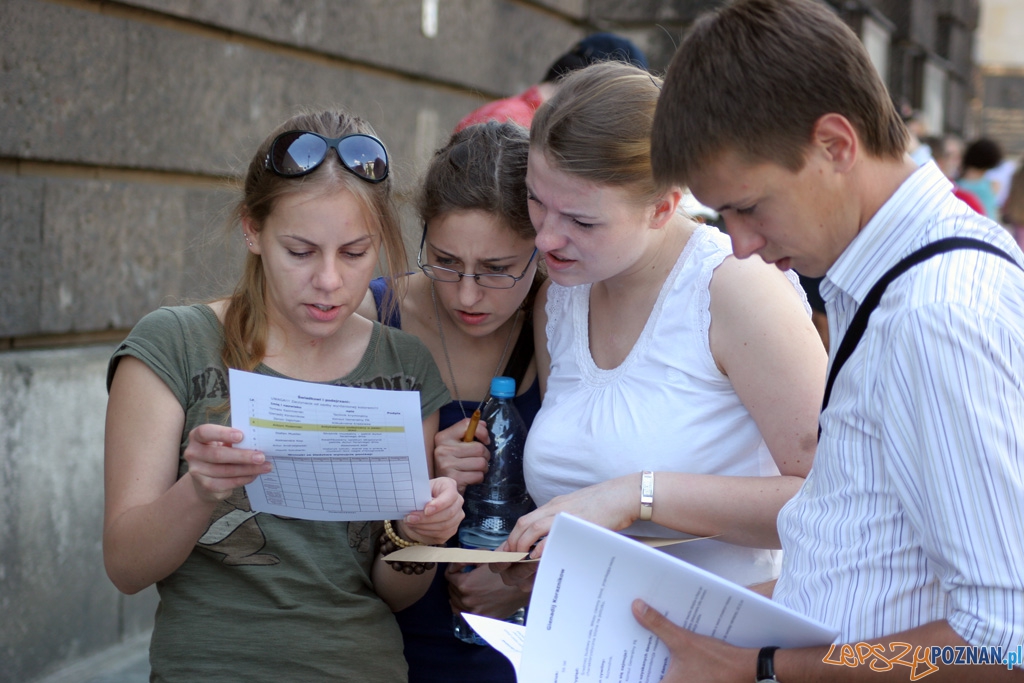 Gra Miejska - etap pierwszy 5.06.2010 r. Foto: lepszyPOZNAN.pl / Piotr Rychter Gra Miejska - etap pierwszy 5.06.2010 r. Foto: lepszyPOZNAN.pl / Piotr Rychter