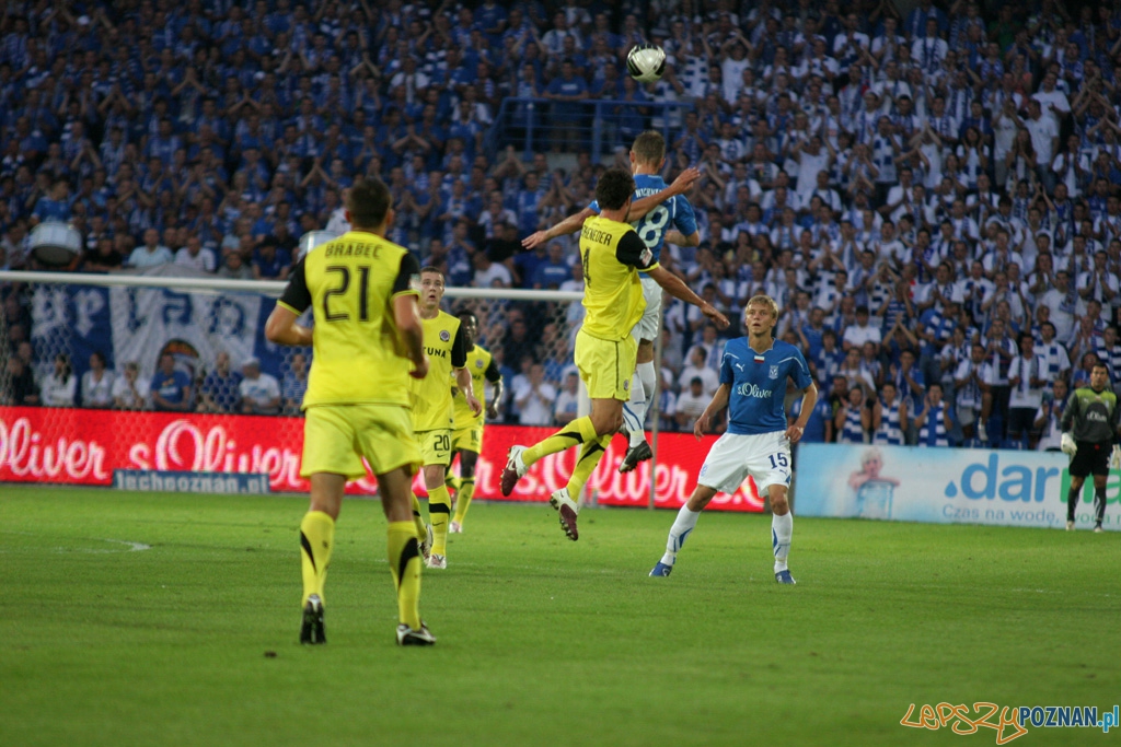 KKS Lech Poznań - Sparta Praga, stadion miejski 4.08.2010 r. Foto: Piotr Rychter KKS Lech Poznań - Sparta Praga, stadion miejski 4.08.2010 r. Foto: Piotr Rychter