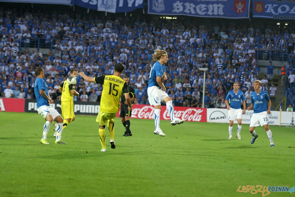 KKS Lech Poznań - Sparta Praga, stadion miejski 4.08.2010 r. Foto: Piotr Rychter KKS Lech Poznań - Sparta Praga, stadion miejski 4.08.2010 r. Foto: Piotr Rychter
