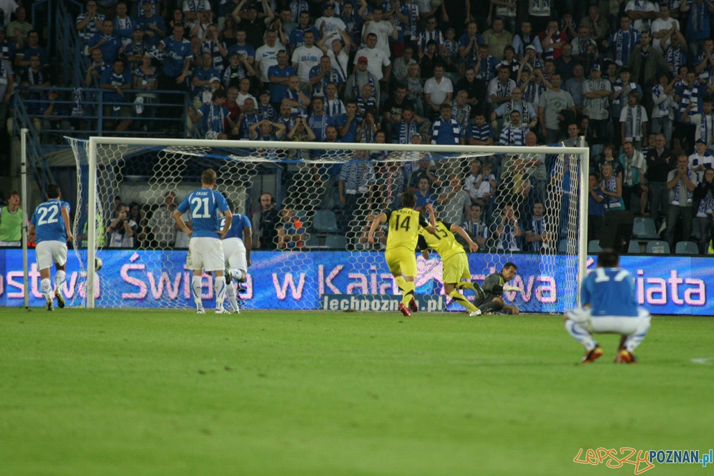 KKS Lech Poznań - Sparta Praga, stadion miejski 4.08.2010 r. Foto: Piotr Rychter KKS Lech Poznań - Sparta Praga, stadion miejski 4.08.2010 r. Foto: Piotr Rychter