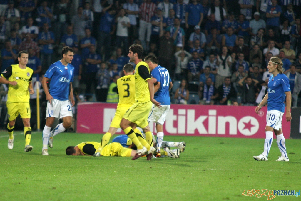 KKS Lech Poznań - Sparta Praga, stadion miejski 4.08.2010 r. Foto: Piotr Rychter KKS Lech Poznań - Sparta Praga, stadion miejski 4.08.2010 r. Foto: Piotr Rychter