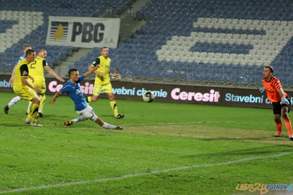 KKS Lech Poznań - Sparta Praga, stadion miejski 4.08.2010 r. Foto: Piotr Rychter KKS Lech Poznań - Sparta Praga, stadion miejski 4.08.2010 r. Foto: Piotr Rychter