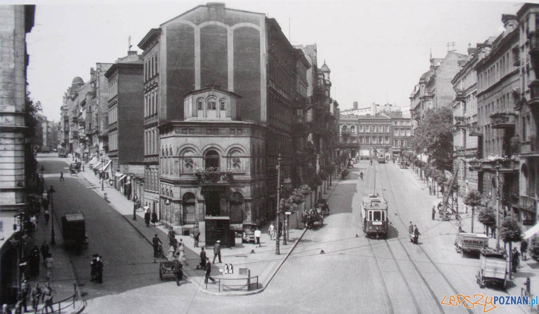 Plac Swietokrzyski Foto: Plac Swietokrzyski Foto: