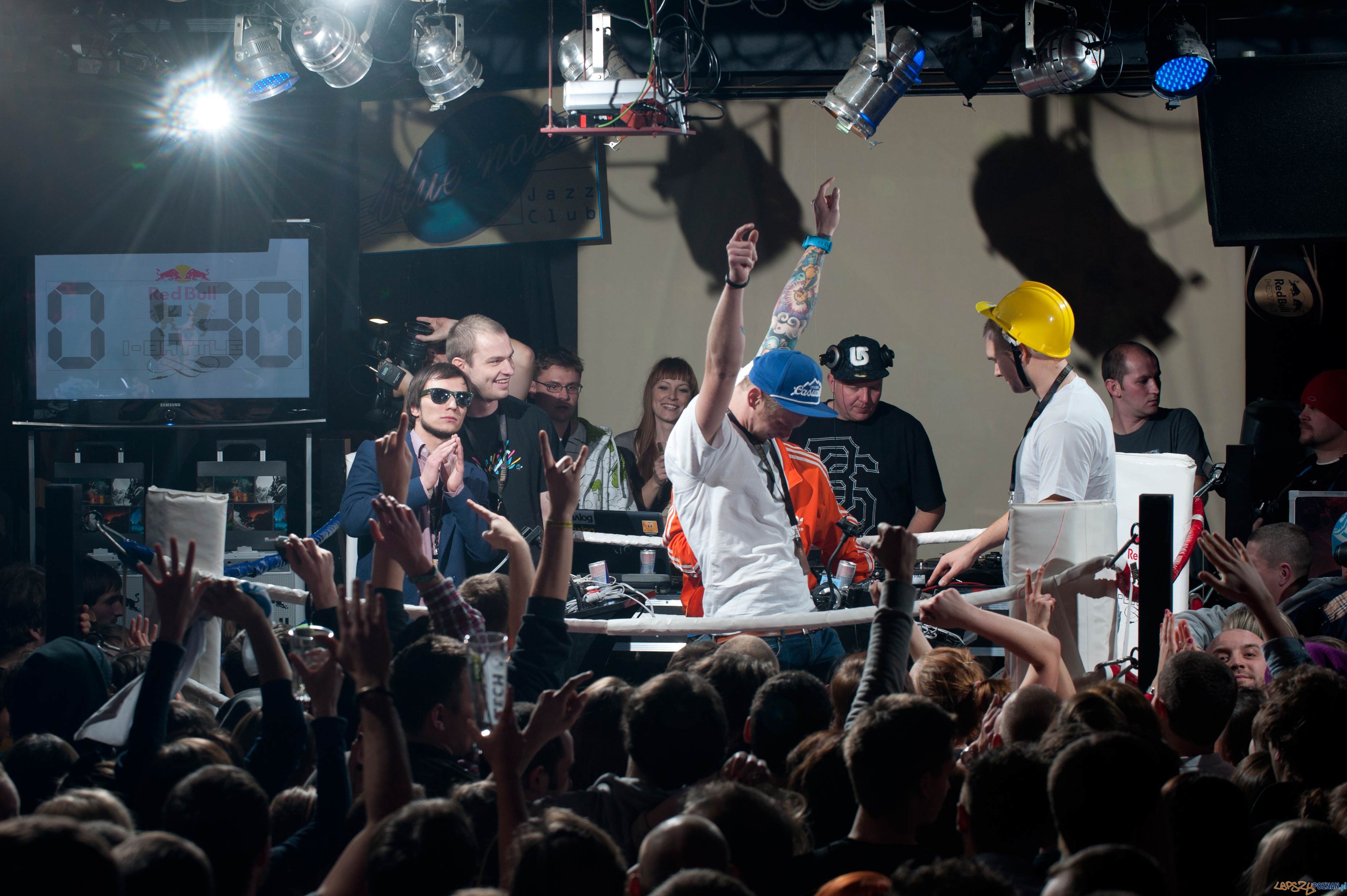 RedBull iBATTLE Poznań Foto: Łukasz-Nazdraczew Red Bull RedBull iBATTLE Poznań Foto: Łukasz-Nazdraczew Red Bull