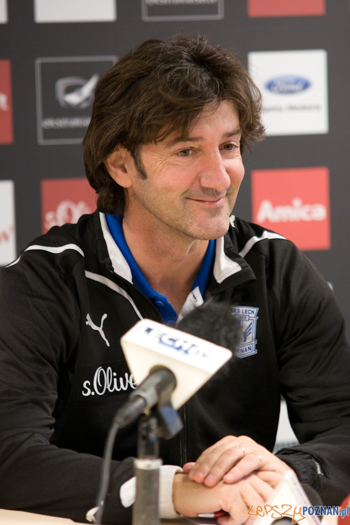 Trener Lecha Poznañ - Jose Maria Bakero Foto: Piotr Rychter Trener Lecha Poznañ - Jose Maria Bakero Foto: Piotr Rychter