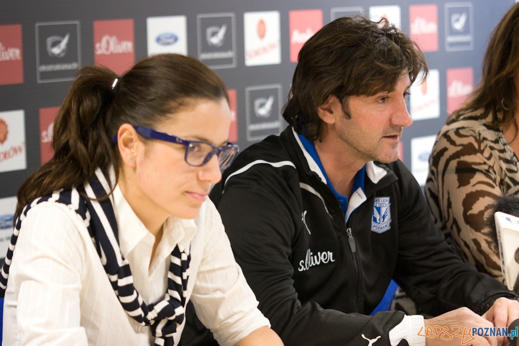 Trener Lecha Poznañ - Jose Maria Bakero oraz Joanna Dzios rzecznik prasowy KKS Lech Poznañ Foto: Piotr Rychter Trener Lecha Poznañ - Jose Maria Bakero oraz Joanna Dzios rzecznik prasowy KKS Lech Poznañ Foto: Piotr Rychter