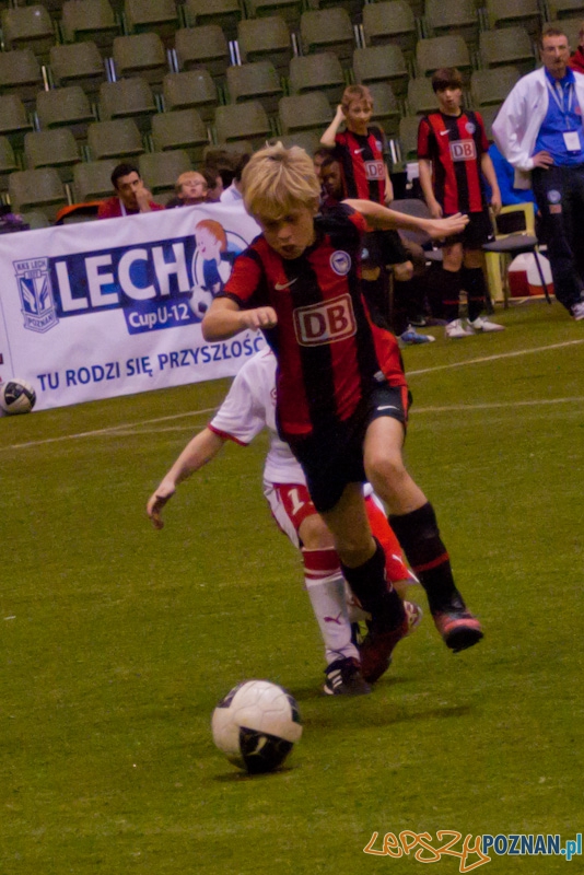 LechCUP 2010 U12 - 2010.12.11 Foto: Paweł Rychter LechCUP 2010 U12 - 2010.12.11 Foto: Paweł Rychter