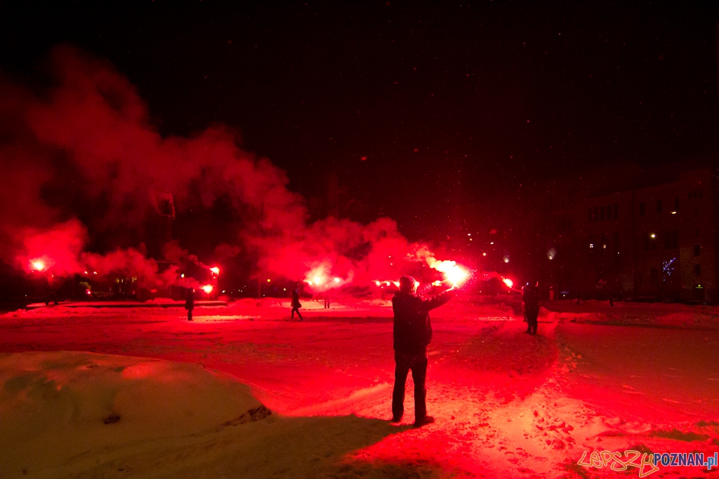 92 rocznica wybuchu Powstania Wielkopolskiego - plac Adama Mickiewicza Foto: lepszyPOZNAN.pl / Piotr Rychter 92 rocznica wybuchu Powstania Wielkopolskiego - plac Adama Mickiewicza Foto: lepszyPOZNAN.pl / Piotr Rychter