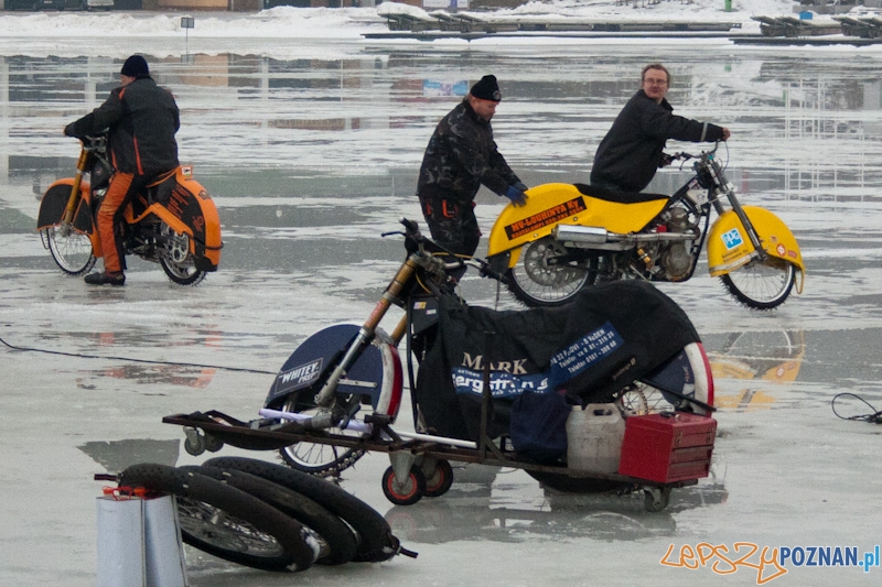 Ice Racing Team na Malcie w Poznaniu - 08.01.2011 r. Foto: lepszyPOZNAN.pl / Paweł Rychter Ice Racing Team na Malcie w Poznaniu - 08.01.2011 r. Foto: lepszyPOZNAN.pl / Paweł Rychter