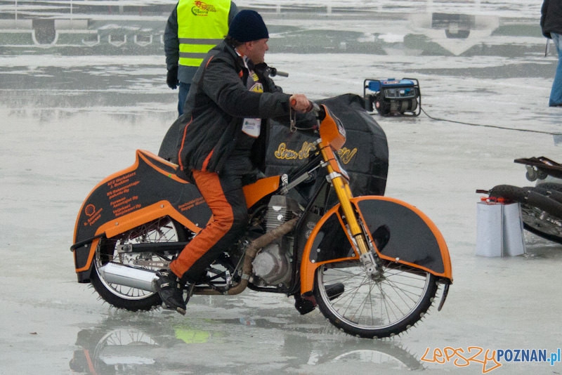Ice Racing Team na Malcie w Poznaniu - 08.01.2011 r. Foto: lepszyPOZNAN.pl / Paweł Rychter Ice Racing Team na Malcie w Poznaniu - 08.01.2011 r. Foto: lepszyPOZNAN.pl / Paweł Rychter