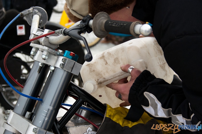 Ice Racing Team na Malcie w Poznaniu - 08.01.2011 r. Foto: lepszyPOZNAN.pl / Paweł Rychter Ice Racing Team na Malcie w Poznaniu - 08.01.2011 r. Foto: lepszyPOZNAN.pl / Paweł Rychter