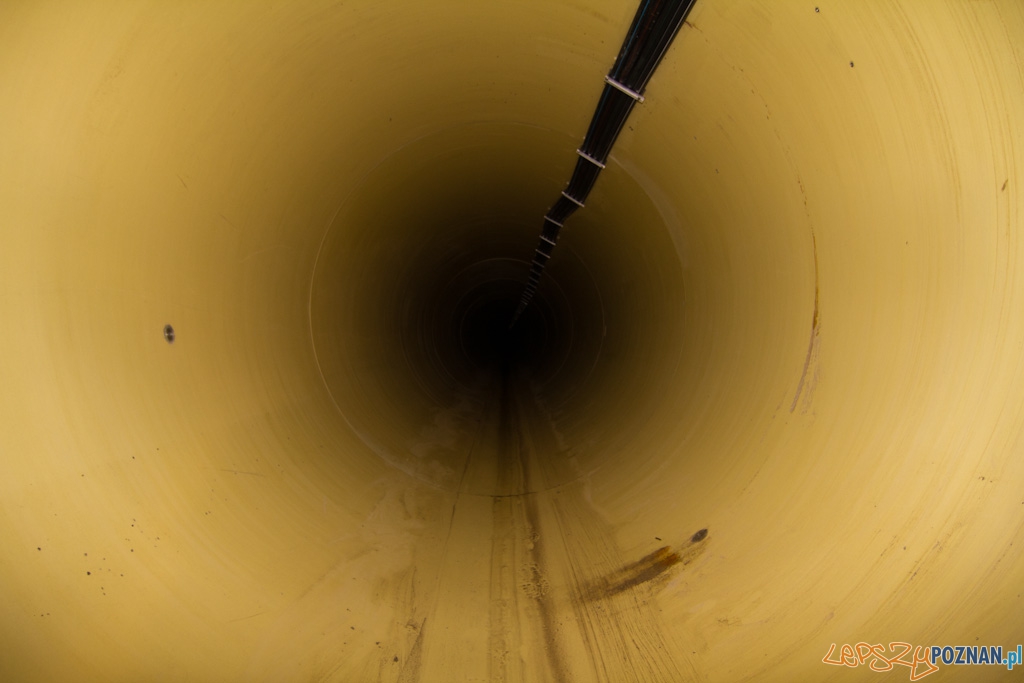 Wybudowany odcinek kolektora prawobrzeżnego II pod ulicą Podwale Foto: lepszyPOZNAN.pl / Piotr Rychter Wybudowany odcinek kolektora prawobrzeżnego II pod ulicą Podwale Foto: lepszyPOZNAN.pl / Piotr Rychter