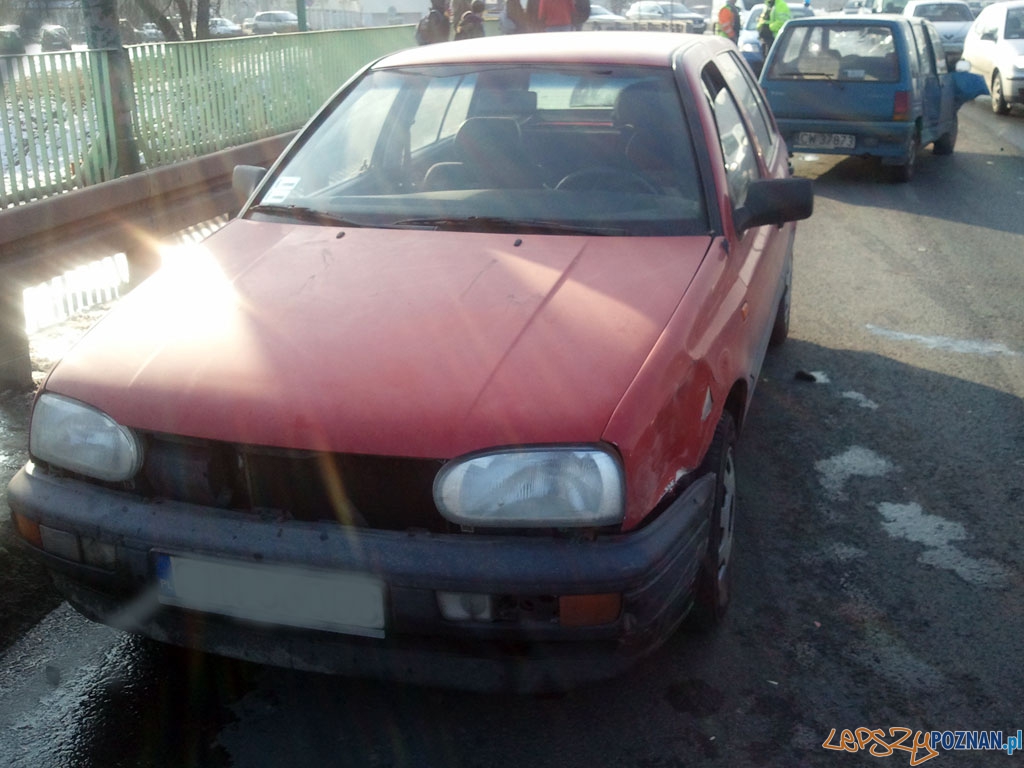 Wypadek na moście Bolesława Chrobrego Foto: lepszyPOZNAN.pl / Andrzej Wypadek na moście Bolesława Chrobrego Foto: lepszyPOZNAN.pl / Andrzej
