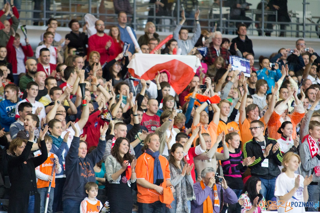 III Halowe Mistrzostwa Świata w Hokeju na Trawie - Polska - Holandia Foto: lepszyPOZNAN.pl / Piotr Rychter III Halowe Mistrzostwa Świata w Hokeju na Trawie - Polska - Holandia Foto: lepszyPOZNAN.pl / Piotr Rychter