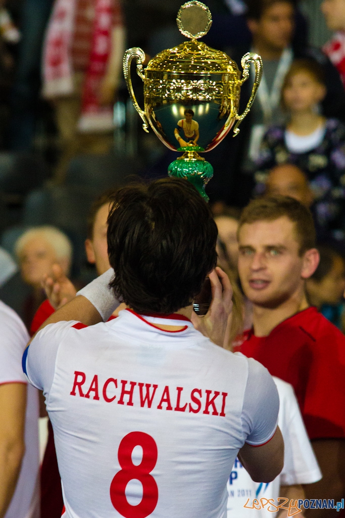III Halowe Mistrzostwa Świata w Hokeju Na Trawie -Dekoracja Foto: lepszyPOZNAN.pl / Piotr Rychter III Halowe Mistrzostwa Świata w Hokeju Na Trawie -Dekoracja Foto: lepszyPOZNAN.pl / Piotr Rychter