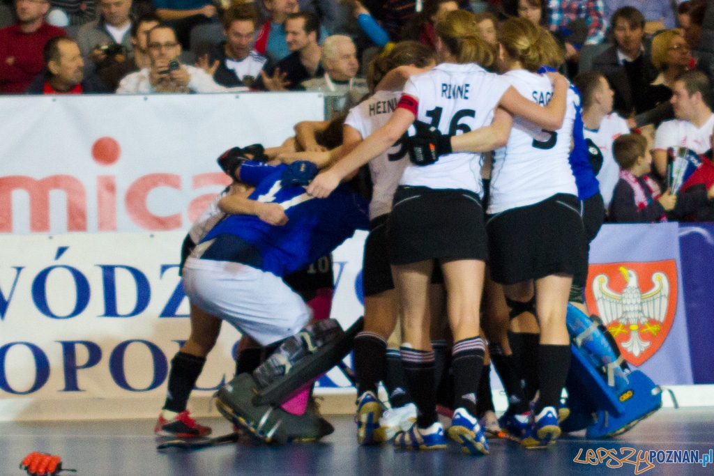 III Halowe Mistrzostwa Świata w Hokeju Na Trawie -Finał kobiet - Niemcy - Holandia Foto: lepszyPOZNAN.pl / Piotr Rychter III Halowe Mistrzostwa Świata w Hokeju Na Trawie -Finał kobiet - Niemcy - Holandia Foto: lepszyPOZNAN.pl / Piotr Rychter