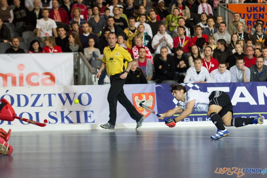 III Halowe Mistrzostwa Świata w Hokeju Na Trawie - Polska - Niemcy Foto: lepszyPOZNAN.pl / Piotr Rychter III Halowe Mistrzostwa Świata w Hokeju Na Trawie - Polska - Niemcy Foto: lepszyPOZNAN.pl / Piotr Rychter