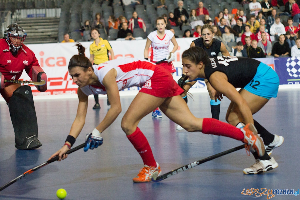 III Halowe Mistrzostwa Świata w Hokeju Na Trawie - Polska - Urugwaj Foto: lepszyPOZNAN.pl / Piotr Rychter III Halowe Mistrzostwa Świata w Hokeju Na Trawie - Polska - Urugwaj Foto: lepszyPOZNAN.pl / Piotr Rychter