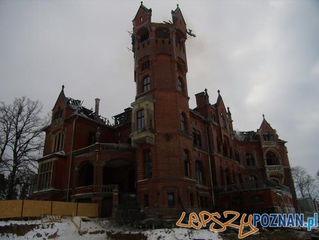 Pożar pałacu w Wąsowie Foto: KWP w Poznaniu Pożar pałacu w Wąsowie Foto: KWP w Poznaniu