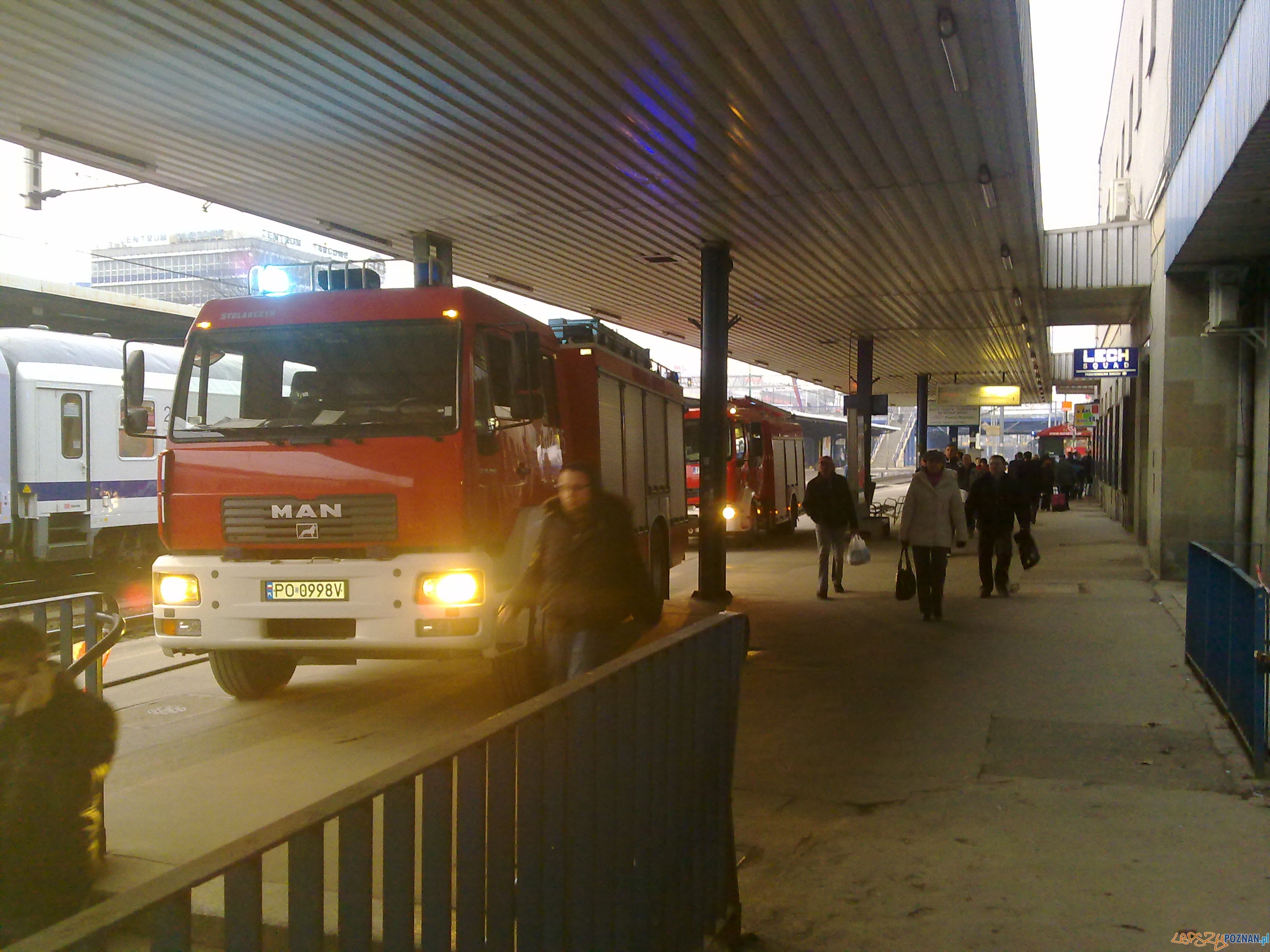 Straż na stacji Poznań Główny Foto: Straż na stacji Poznań Główny Foto: