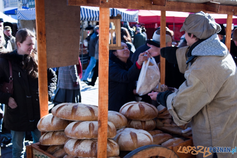 Kaziuki na Starym Rynku w Poznaniu Foto: LepszyPOZNAN.pl / Paweł Rychter Kaziuki na Starym Rynku w Poznaniu Foto: LepszyPOZNAN.pl / Paweł Rychter