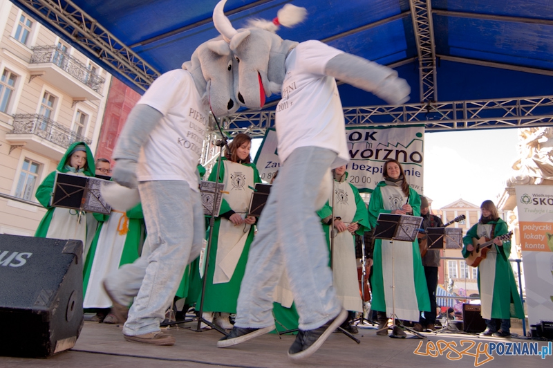 Kaziuki na Starym Rynku w Poznaniu Foto: LepszyPOZNAN.pl / Paweł Rychter Kaziuki na Starym Rynku w Poznaniu Foto: LepszyPOZNAN.pl / Paweł Rychter