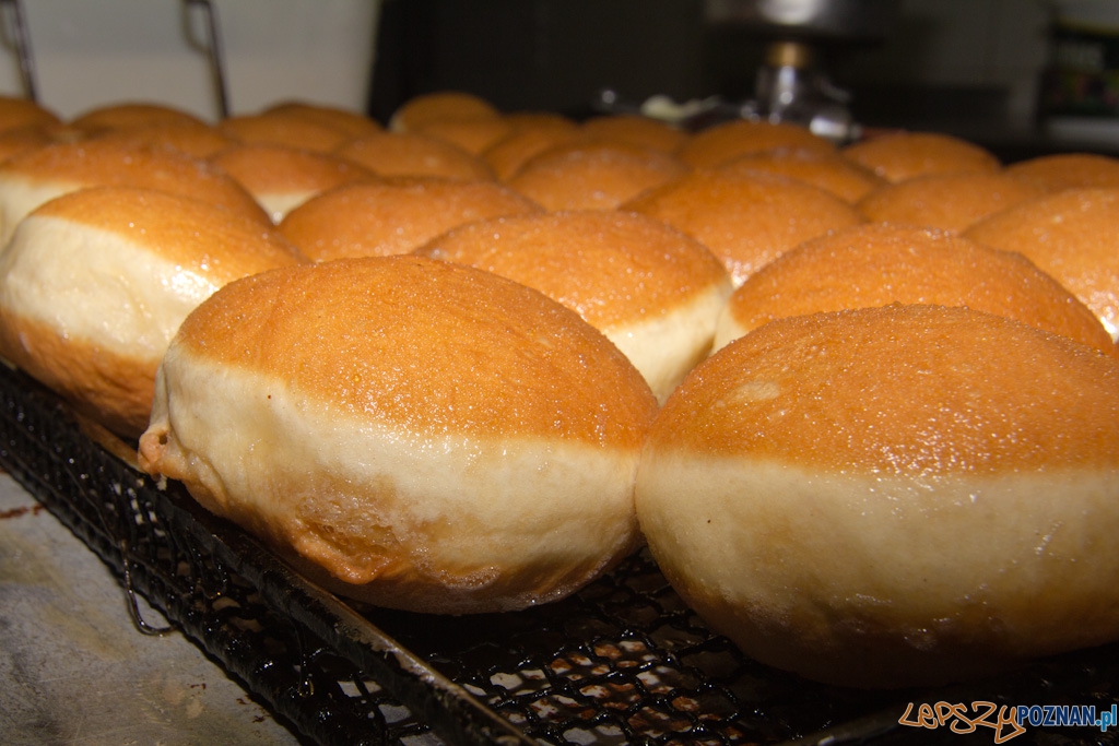 Pączki - świerzo upieczone Foto: lepszyPOZNAN.pl / Piotr Rychter Pączki - świerzo upieczone Foto: lepszyPOZNAN.pl / Piotr Rychter