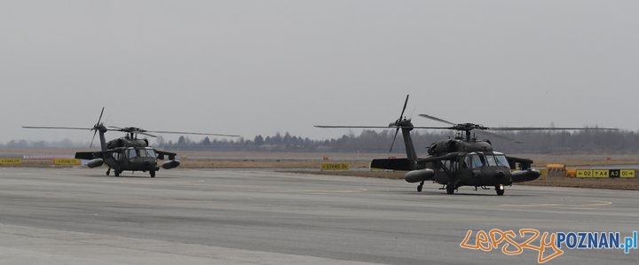 Black Hawki na warszawskim lotnisku Foto: Lotnisko Chopina Black Hawki na warszawskim lotnisku Foto: Lotnisko Chopina