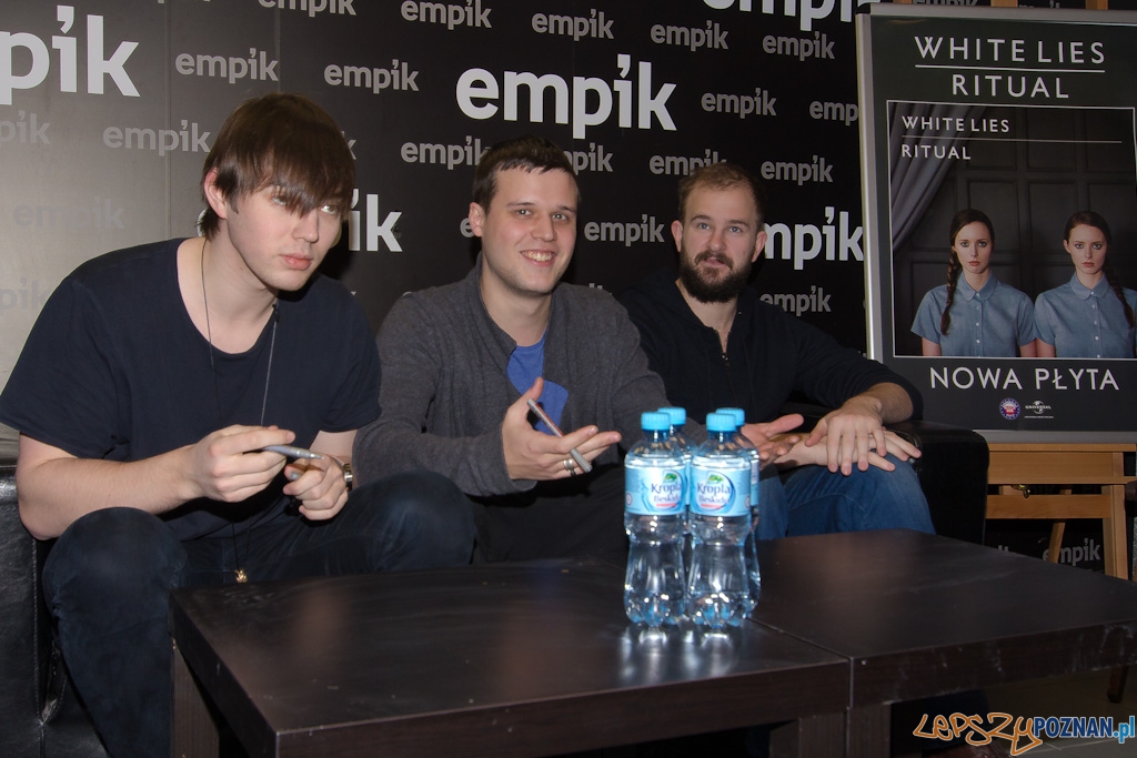 White Lies w Empiku Foto: lepszyPOZNAN.pl / Piotr Rychter White Lies w Empiku Foto: lepszyPOZNAN.pl / Piotr Rychter