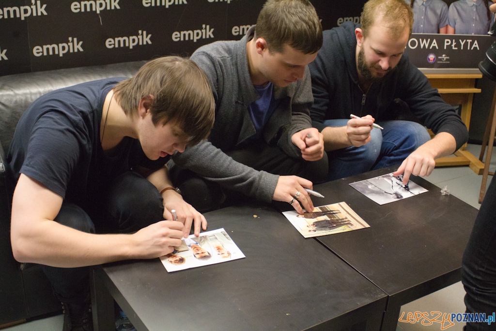 White Lies w Empiku Foto: lepszyPOZNAN.pl / Piotr Rychter White Lies w Empiku Foto: lepszyPOZNAN.pl / Piotr Rychter