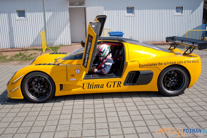 spotkanie klubu 300tu na Torze Poznań - 16.04.2011 r. Foto: LepszyPOZNAN.pl / Paweł Rychter spotkanie klubu 300tu na Torze Poznań - 16.04.2011 r. Foto: LepszyPOZNAN.pl / Paweł Rychter