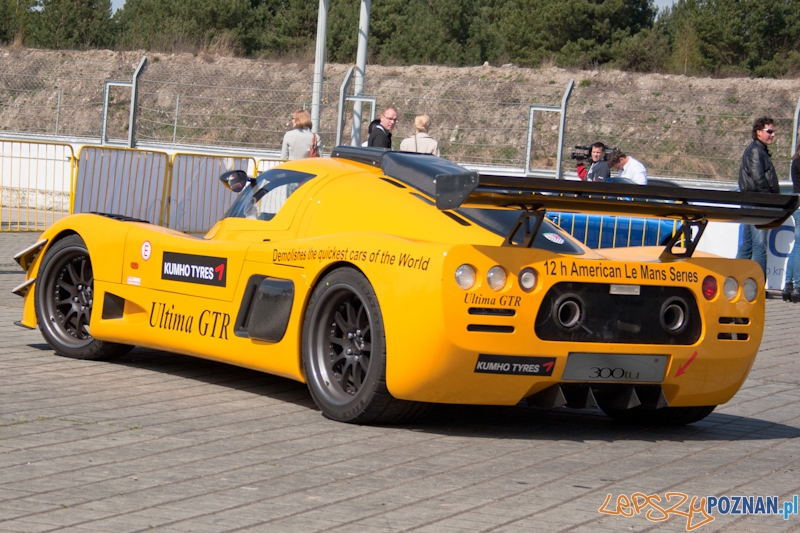 spotkanie klubu 300tu na Torze Poznań - 16.04.2011 r. Foto: LepszyPOZNAN.pl / Paweł Rychter spotkanie klubu 300tu na Torze Poznań - 16.04.2011 r. Foto: LepszyPOZNAN.pl / Paweł Rychter