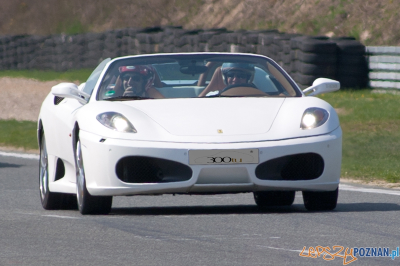 spotkanie klubu 300tu na Torze Poznań - 16.04.2011 r. Foto: LepszyPOZNAN.pl / Paweł Rychter spotkanie klubu 300tu na Torze Poznań - 16.04.2011 r. Foto: LepszyPOZNAN.pl / Paweł Rychter