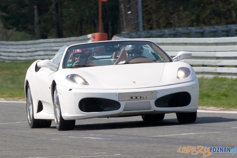 spotkanie klubu 300tu na Torze Poznań - 16.04.2011 r. Foto: LepszyPOZNAN.pl / Paweł Rychter spotkanie klubu 300tu na Torze Poznań - 16.04.2011 r. Foto: LepszyPOZNAN.pl / Paweł Rychter