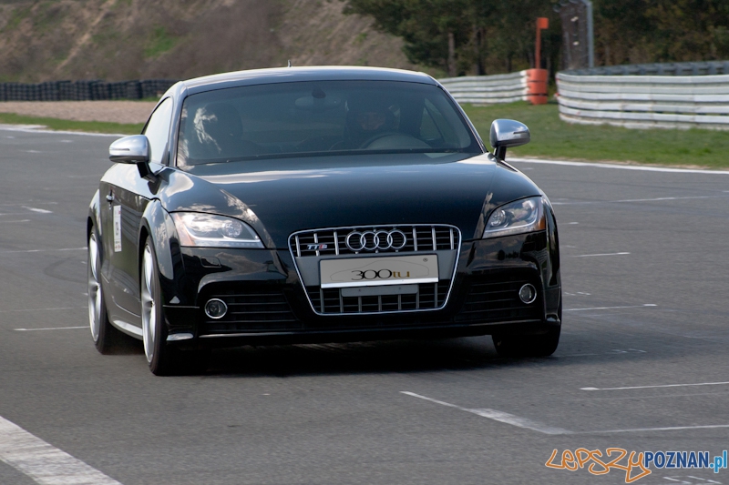 spotkanie klubu 300tu na Torze Poznań - 16.04.2011 r. Foto: LepszyPOZNAN.pl / Paweł Rychter spotkanie klubu 300tu na Torze Poznań - 16.04.2011 r. Foto: LepszyPOZNAN.pl / Paweł Rychter