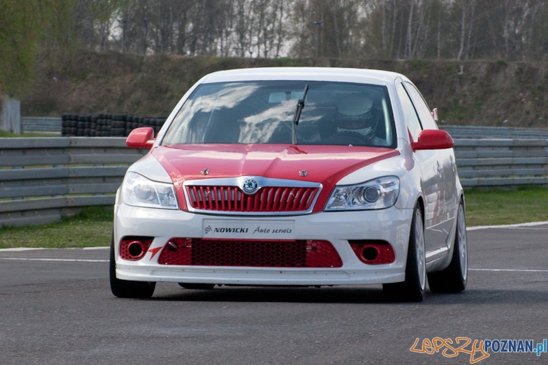 spotkanie klubu 300tu na Torze Poznań - 16.04.2011 r. Foto: LepszyPOZNAN.pl / Paweł Rychter spotkanie klubu 300tu na Torze Poznań - 16.04.2011 r. Foto: LepszyPOZNAN.pl / Paweł Rychter