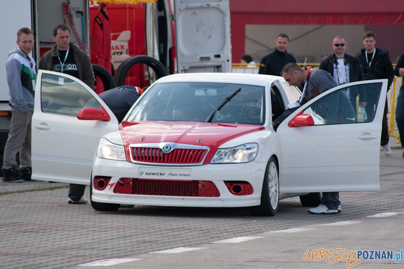 spotkanie klubu 300tu na Torze Poznań - 16.04.2011 r. Foto: LepszyPOZNAN.pl / Paweł Rychter spotkanie klubu 300tu na Torze Poznań - 16.04.2011 r. Foto: LepszyPOZNAN.pl / Paweł Rychter