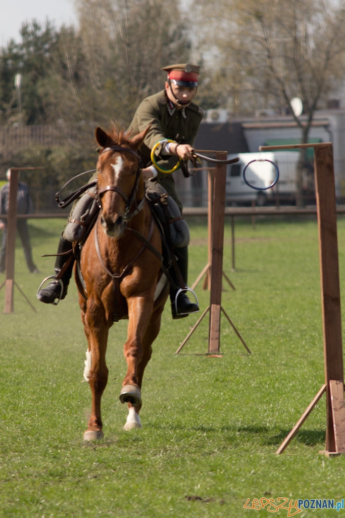 Dni Ułana 2011 - konkurs władania szpadą Foto: lepszyPOZNAN.pl / Piotr Rychter Dni Ułana 2011 - konkurs władania szpadą Foto: lepszyPOZNAN.pl / Piotr Rychter