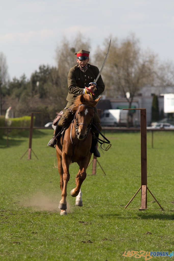 Dni Ułana 2011 - konkurs władania szpadą Foto: lepszyPOZNAN.pl / Piotr Rychter Dni Ułana 2011 - konkurs władania szpadą Foto: lepszyPOZNAN.pl / Piotr Rychter
