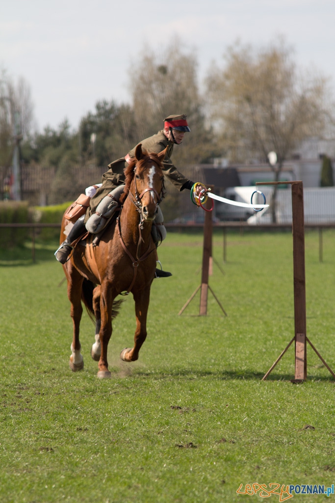 Dni Ułana 2011 - konkurs władania szpadą Foto: lepszyPOZNAN.pl / Piotr Rychter Dni Ułana 2011 - konkurs władania szpadą Foto: lepszyPOZNAN.pl / Piotr Rychter