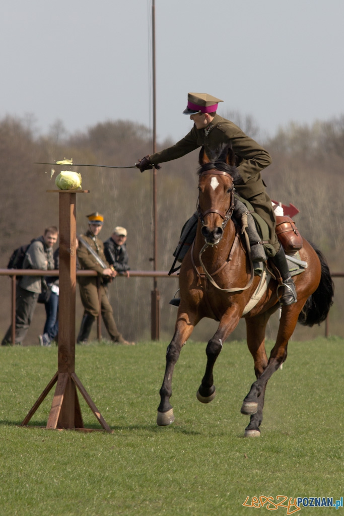 Dni Ułana 2011 - konkurs władania szpadą Foto: lepszyPOZNAN.pl / Piotr Rychter Dni Ułana 2011 - konkurs władania szpadą Foto: lepszyPOZNAN.pl / Piotr Rychter