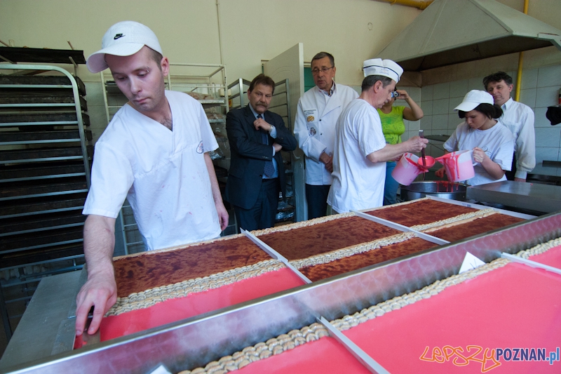 Przygotowanie największego Mazurka w Europie - 29.04.2011 r. Foto: LepszyPOZNAN.pl / Paweł Rychter Przygotowanie największego Mazurka w Europie - 29.04.2011 r. Foto: LepszyPOZNAN.pl / Paweł Rychter