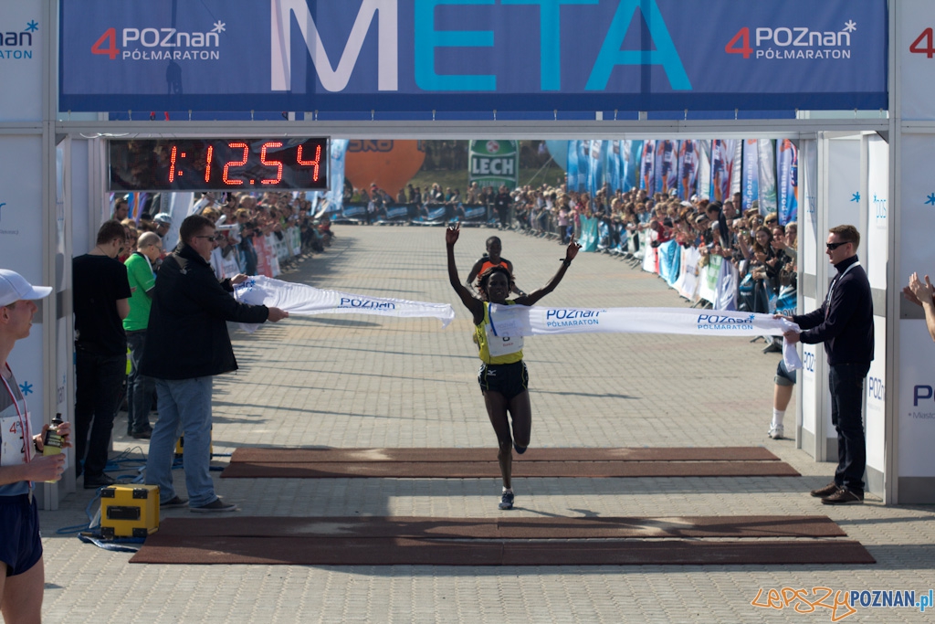 4 Poznań Półmaraton - 3.04.2011 Foto: lepszyPOZNAN.pl / Piotr Rychter 4 Poznań Półmaraton - 3.04.2011 Foto: lepszyPOZNAN.pl / Piotr Rychter