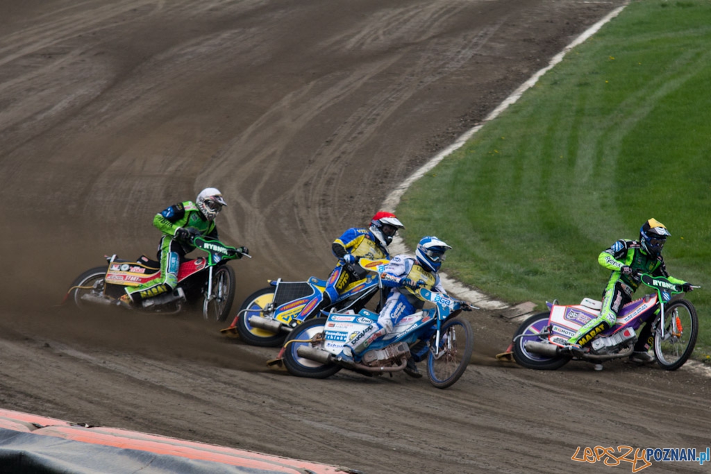 PSŻ Lechma Poznań - RKS ROW Rybnik - Stadion na Golecinie 25.04.2011 r. Foto: lepszyPOZNAN.pl / Piotr Rychter PSŻ Lechma Poznań - RKS ROW Rybnik - Stadion na Golecinie 25.04.2011 r. Foto: lepszyPOZNAN.pl / Piotr Rychter