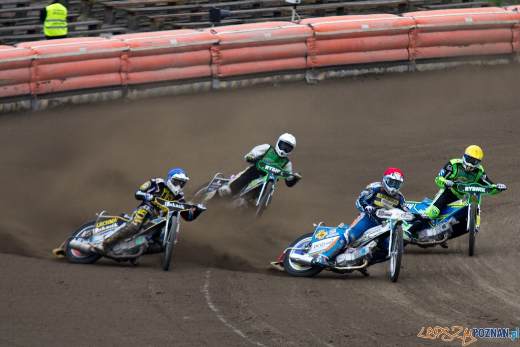 PSŻ Lechma Poznań - RKS ROW Rybnik - Stadion na Golecinie 25.04.2011 r. Foto: lepszyPOZNAN.pl / Piotr Rychter PSŻ Lechma Poznań - RKS ROW Rybnik - Stadion na Golecinie 25.04.2011 r. Foto: lepszyPOZNAN.pl / Piotr Rychter