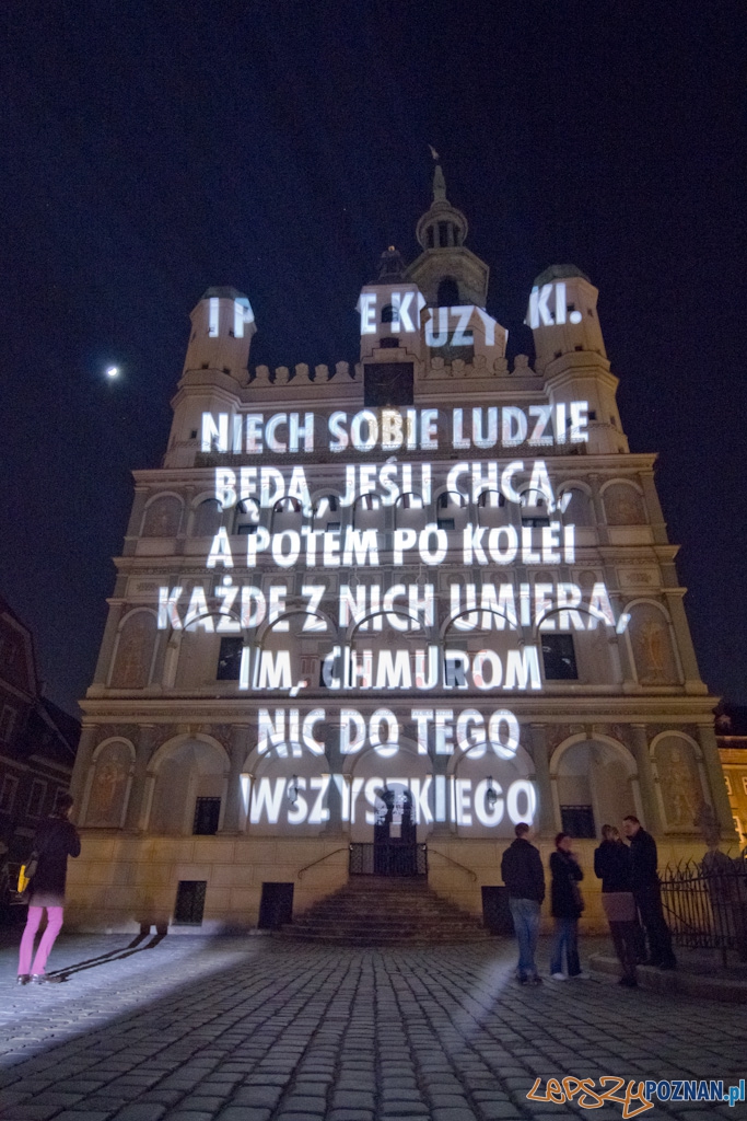 Prezentacja wierszy Wisławy Szymborskiej - Ratusz Foto: lepszyPOZNAN.pl / Piotr Rychter Prezentacja wierszy Wisławy Szymborskiej - Ratusz Foto: lepszyPOZNAN.pl / Piotr Rychter