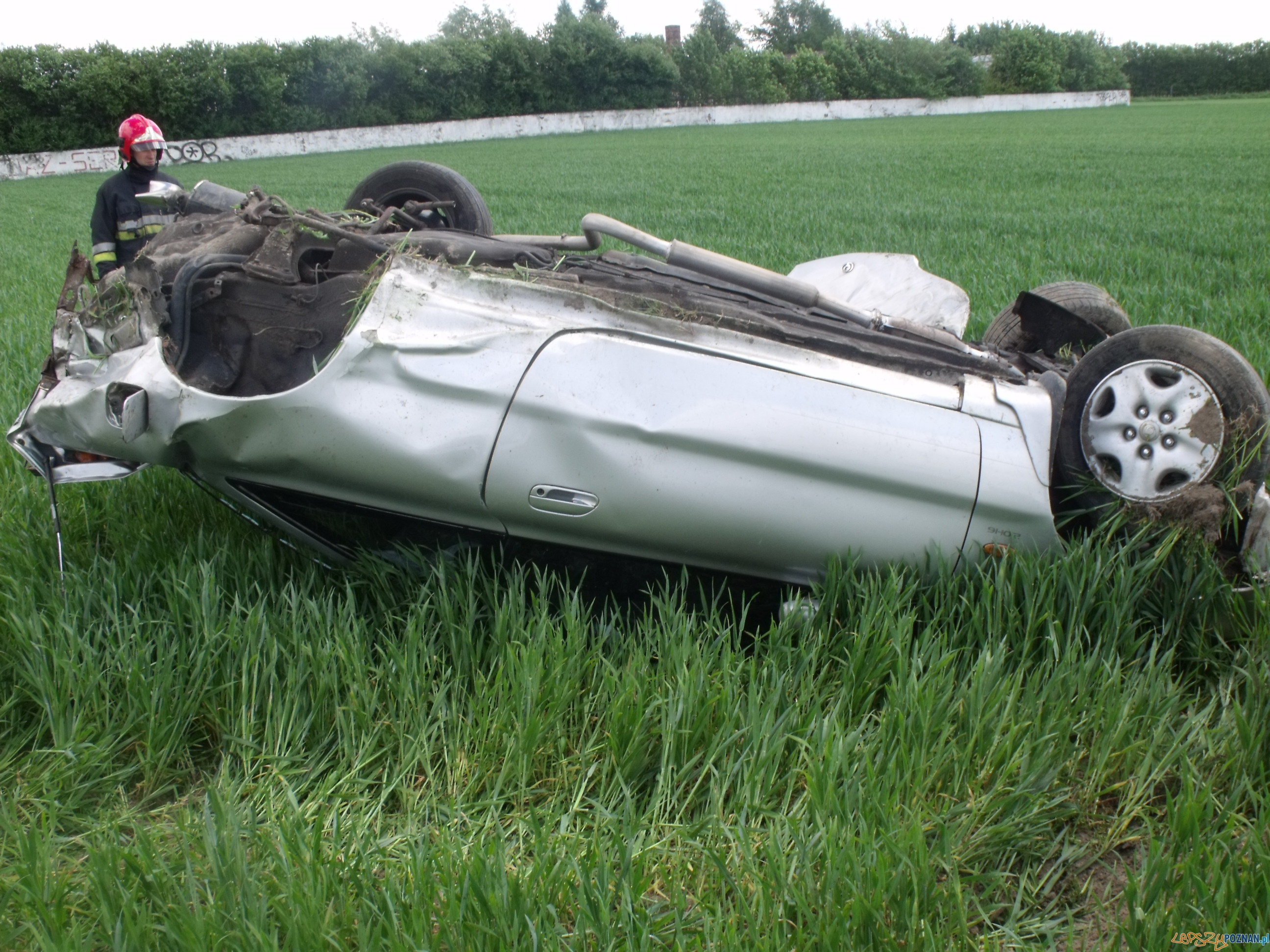 Wypadek pod Kostrzynem Foto: KM PSP w Poznaniu Wypadek pod Kostrzynem Foto: KM PSP w Poznaniu