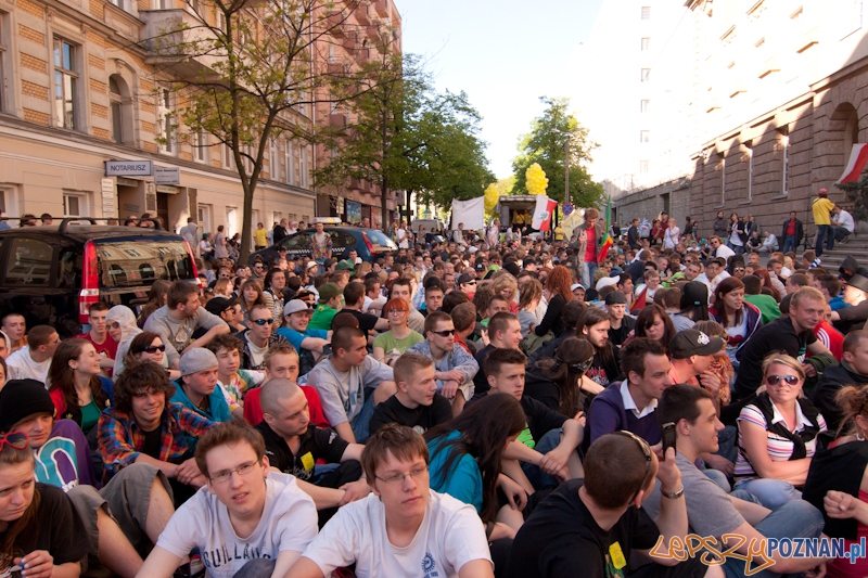 Marsz Wyzwolenia Konopi - Poznań 07.05.2011 r. Foto: LepszyPOZNAN.pl / Paweł Rychter Marsz Wyzwolenia Konopi - Poznań 07.05.2011 r. Foto: LepszyPOZNAN.pl / Paweł Rychter