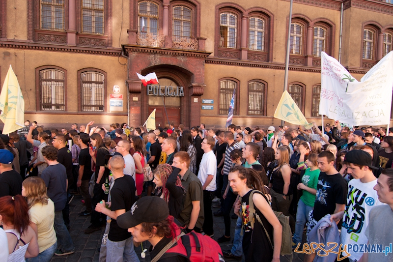 Marsz Wyzwolenia Konopi - Poznań 07.05.2011 r. Foto: LepszyPOZNAN.pl / Paweł Rychter Marsz Wyzwolenia Konopi - Poznań 07.05.2011 r. Foto: LepszyPOZNAN.pl / Paweł Rychter