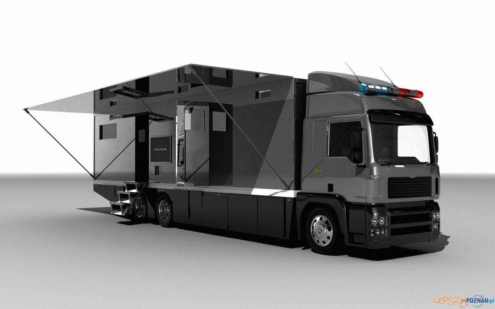 Mobilne centrum dowodzenia Foto: Mobilne centrum dowodzenia Foto: